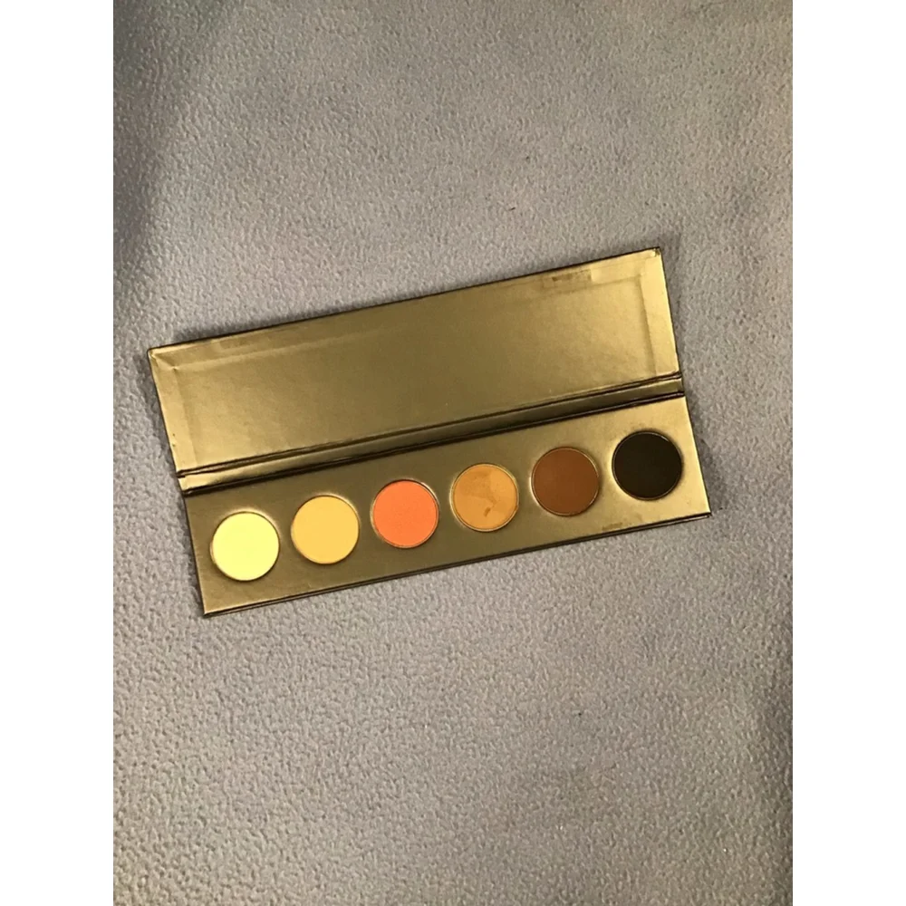 MUD Make-up Designory Eyeshadow Palette Gold Multi-color NEW
